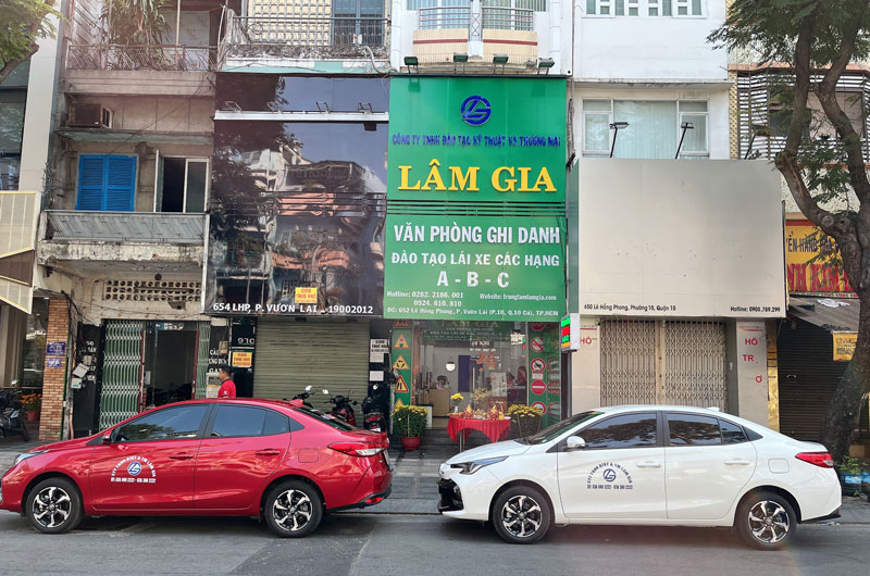 Trung tâm dạy lái xe hơi lâm gia